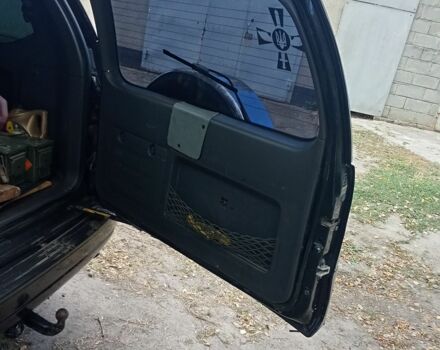 Чорний Тойота 4Раннер, об'ємом двигуна 3 л та пробігом 400 тис. км за 7000 $, фото 7 на Automoto.ua