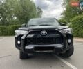 Чорний Тойота 4Раннер, об'ємом двигуна 3.96 л та пробігом 135 тис. км за 22500 $, фото 2 на Automoto.ua