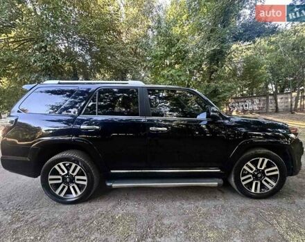 Черный Тойота 4Раннер, объемом двигателя 3.96 л и пробегом 193 тыс. км за 25630 $, фото 5 на Automoto.ua