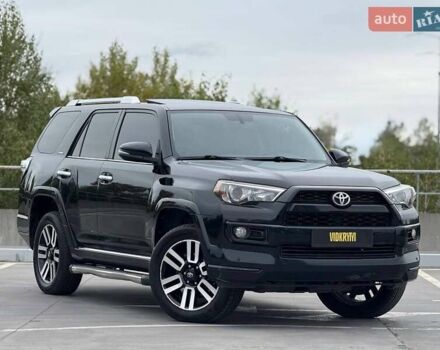 Черный Тойота 4Раннер, объемом двигателя 3.96 л и пробегом 195 тыс. км за 25950 $, фото 3 на Automoto.ua