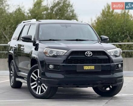 Черный Тойота 4Раннер, объемом двигателя 3.96 л и пробегом 195 тыс. км за 25950 $, фото 2 на Automoto.ua