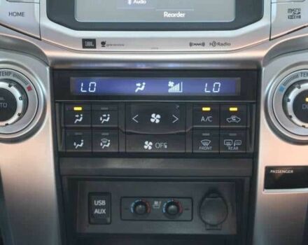 Черный Тойота 4Раннер, объемом двигателя 4 л и пробегом 98 тыс. км за 11700 $, фото 13 на Automoto.ua