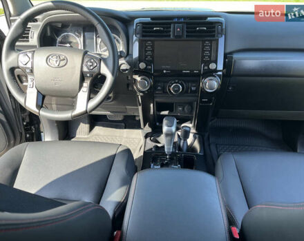 Черный Тойота 4Раннер, объемом двигателя 3.96 л и пробегом 14 тыс. км за 39000 $, фото 10 на Automoto.ua