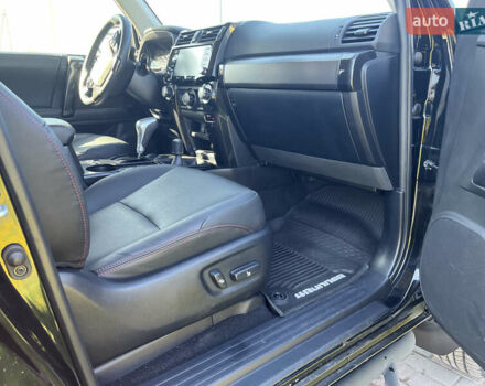 Черный Тойота 4Раннер, объемом двигателя 3.96 л и пробегом 14 тыс. км за 39000 $, фото 8 на Automoto.ua