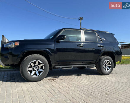 Черный Тойота 4Раннер, объемом двигателя 3.96 л и пробегом 14 тыс. км за 39000 $, фото 3 на Automoto.ua