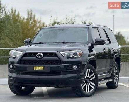Чорний Тойота 4Раннер, об'ємом двигуна 3.96 л та пробігом 195 тис. км за 25950 $, фото 1 на Automoto.ua