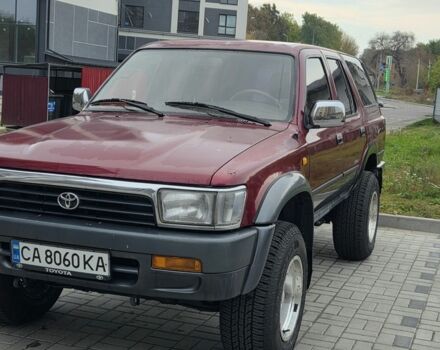 Красный Тойота 4Раннер, объемом двигателя 3 л и пробегом 267 тыс. км за 5990 $, фото 1 на Automoto.ua