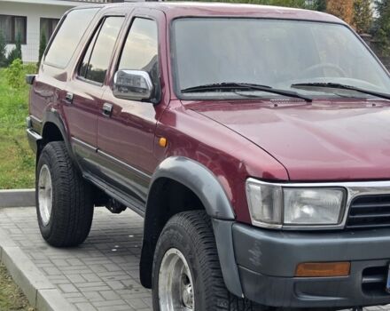 Красный Тойота 4Раннер, объемом двигателя 3 л и пробегом 267 тыс. км за 5990 $, фото 2 на Automoto.ua