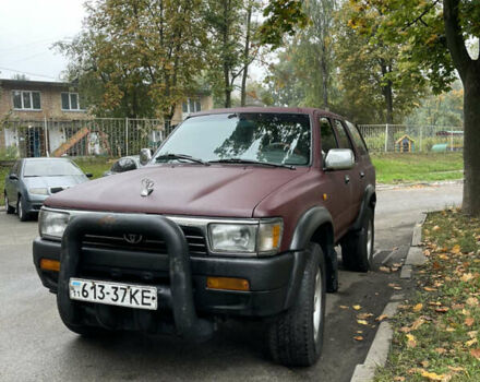 Красный Тойота 4Раннер, объемом двигателя 3 л и пробегом 450 тыс. км за 5500 $, фото 2 на Automoto.ua