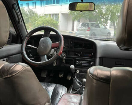 Красный Тойота 4Раннер, объемом двигателя 3 л и пробегом 450 тыс. км за 5500 $, фото 7 на Automoto.ua