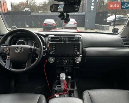 Красный Тойота 4Раннер, объемом двигателя 3.96 л и пробегом 41 тыс. км за 51800 $, фото 9 на Automoto.ua