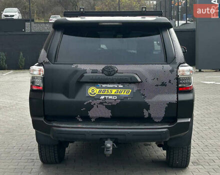 Красный Тойота 4Раннер, объемом двигателя 3.96 л и пробегом 41 тыс. км за 51800 $, фото 4 на Automoto.ua