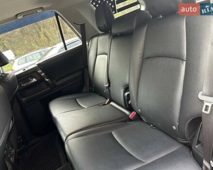 Красный Тойота 4Раннер, объемом двигателя 3.96 л и пробегом 41 тыс. км за 51800 $, фото 14 на Automoto.ua