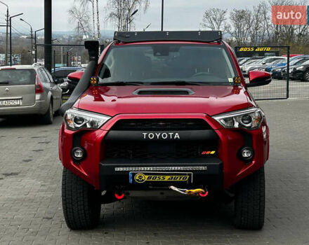 Красный Тойота 4Раннер, объемом двигателя 3.96 л и пробегом 41 тыс. км за 51800 $, фото 1 на Automoto.ua