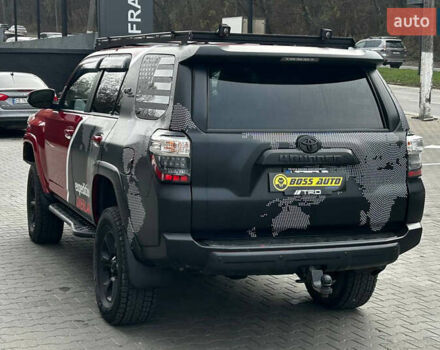 Красный Тойота 4Раннер, объемом двигателя 3.96 л и пробегом 41 тыс. км за 51800 $, фото 3 на Automoto.ua