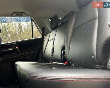 Красный Тойота 4Раннер, объемом двигателя 3.96 л и пробегом 41 тыс. км за 51800 $, фото 12 на Automoto.ua