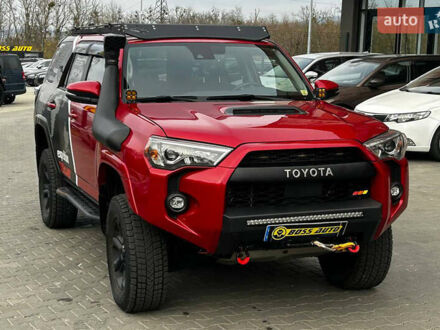 Красный Тойота 4Раннер, объемом двигателя 3.96 л и пробегом 41 тыс. км за 51800 $, фото 1 на Automoto.ua