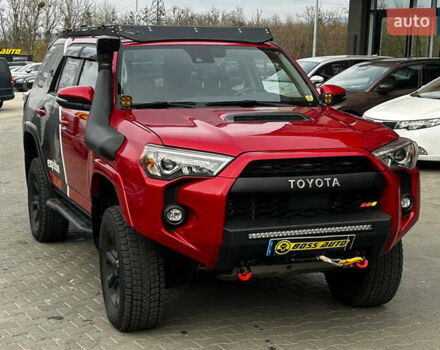 Красный Тойота 4Раннер, объемом двигателя 3.96 л и пробегом 41 тыс. км за 51800 $, фото 1 на Automoto.ua