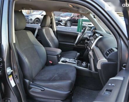 Тойота 4Раннер, объемом двигателя 0 л и пробегом 216 тыс. км за 25500 $, фото 10 на Automoto.ua