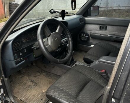 Сірий Тойота 4Раннер, об'ємом двигуна 3 л та пробігом 350 тис. км за 3905 $, фото 3 на Automoto.ua