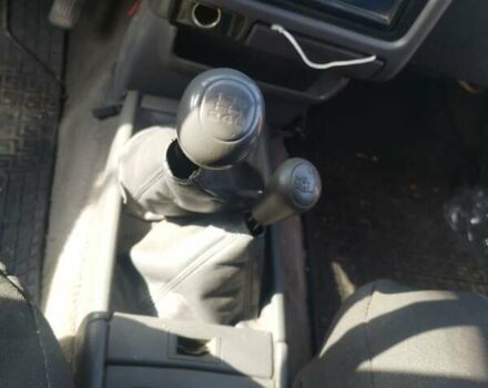 Серый Тойота 4Раннер, объемом двигателя 3 л и пробегом 285 тыс. км за 7700 $, фото 16 на Automoto.ua