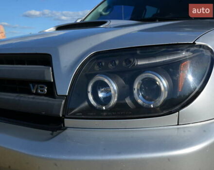 Сірий Тойота 4Раннер, об'ємом двигуна 4.7 л та пробігом 394 тис. км за 12500 $, фото 13 на Automoto.ua