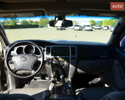 Сірий Тойота 4Раннер, об'ємом двигуна 4.7 л та пробігом 394 тис. км за 12500 $, фото 15 на Automoto.ua