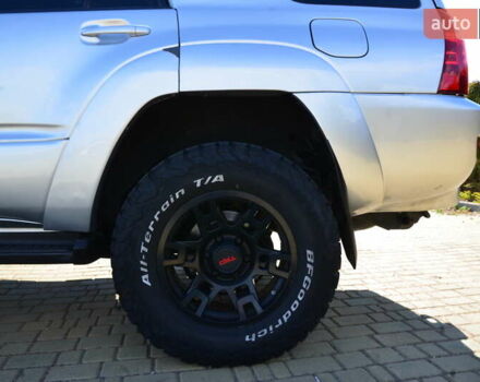 Сірий Тойота 4Раннер, об'ємом двигуна 4.7 л та пробігом 394 тис. км за 12500 $, фото 26 на Automoto.ua