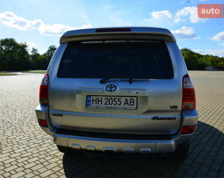 Сірий Тойота 4Раннер, об'ємом двигуна 4.7 л та пробігом 394 тис. км за 12500 $, фото 10 на Automoto.ua