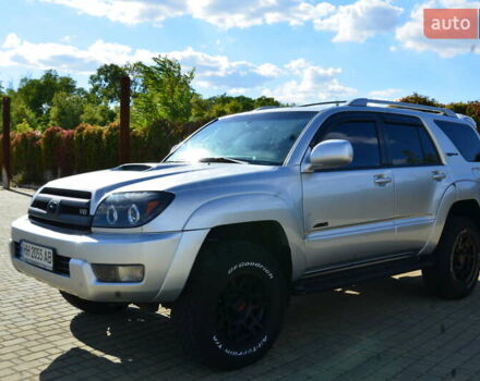 Сірий Тойота 4Раннер, об'ємом двигуна 4.7 л та пробігом 394 тис. км за 12500 $, фото 2 на Automoto.ua