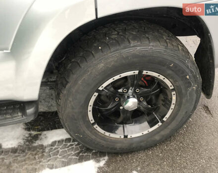 Серый Тойота 4Раннер, объемом двигателя 4 л и пробегом 168 тыс. км за 13500 $, фото 1 на Automoto.ua