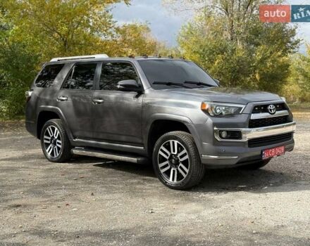Серый Тойота 4Раннер, объемом двигателя 3.96 л и пробегом 250 тыс. км за 31500 $, фото 3 на Automoto.ua