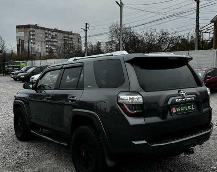 Серый Тойота 4Раннер, объемом двигателя 3.96 л и пробегом 186 тыс. км за 26500 $, фото 4 на Automoto.ua
