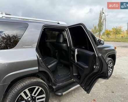 Серый Тойота 4Раннер, объемом двигателя 3.96 л и пробегом 250 тыс. км за 31500 $, фото 42 на Automoto.ua