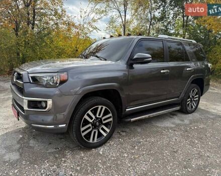 Серый Тойота 4Раннер, объемом двигателя 3.96 л и пробегом 250 тыс. км за 31500 $, фото 21 на Automoto.ua