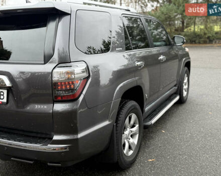 Серый Тойота 4Раннер, объемом двигателя 3.96 л и пробегом 212 тыс. км за 25555 $, фото 13 на Automoto.ua