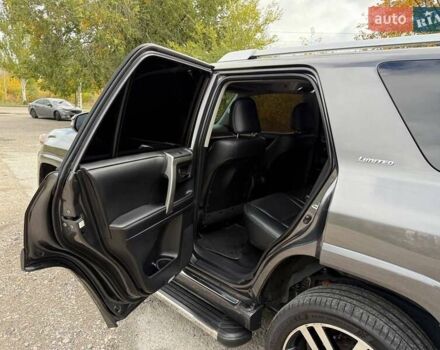 Серый Тойота 4Раннер, объемом двигателя 3.96 л и пробегом 250 тыс. км за 31500 $, фото 38 на Automoto.ua