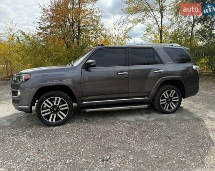 Серый Тойота 4Раннер, объемом двигателя 3.96 л и пробегом 250 тыс. км за 31500 $, фото 20 на Automoto.ua