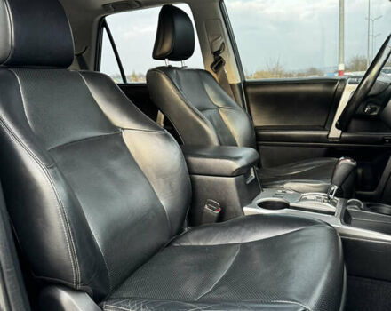 Сірий Тойота 4Раннер, об'ємом двигуна 3.96 л та пробігом 250 тис. км за 20999 $, фото 33 на Automoto.ua