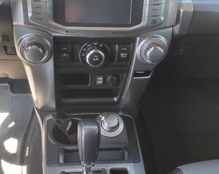 Серый Тойота 4Раннер, объемом двигателя 4 л и пробегом 130 тыс. км за 36500 $, фото 19 на Automoto.ua