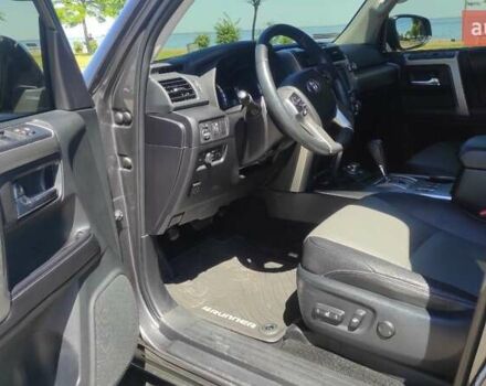 Серый Тойота 4Раннер, объемом двигателя 4 л и пробегом 130 тыс. км за 36500 $, фото 21 на Automoto.ua