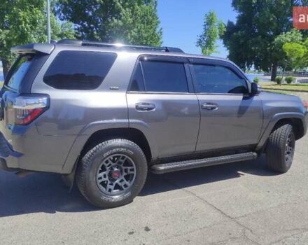 Серый Тойота 4Раннер, объемом двигателя 4 л и пробегом 130 тыс. км за 36500 $, фото 12 на Automoto.ua