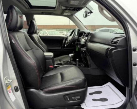 Серый Тойота 4Раннер, объемом двигателя 2 л и пробегом 43 тыс. км за 19500 $, фото 8 на Automoto.ua