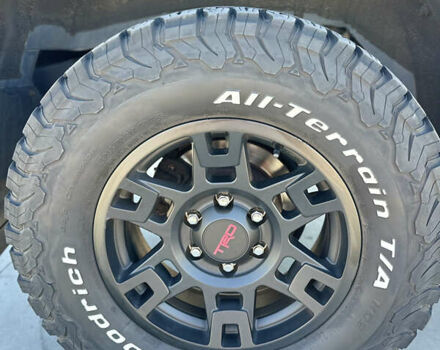 Серый Тойота 4Раннер, объемом двигателя 3.96 л и пробегом 147 тыс. км за 35900 $, фото 17 на Automoto.ua