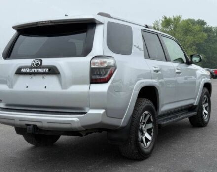 Серый Тойота 4Раннер, объемом двигателя 2 л и пробегом 43 тыс. км за 19500 $, фото 6 на Automoto.ua