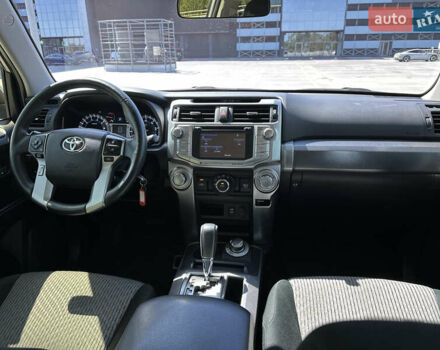 Серый Тойота 4Раннер, объемом двигателя 3.96 л и пробегом 147 тыс. км за 35900 $, фото 34 на Automoto.ua