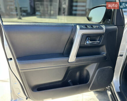 Серый Тойота 4Раннер, объемом двигателя 3.96 л и пробегом 147 тыс. км за 35900 $, фото 26 на Automoto.ua