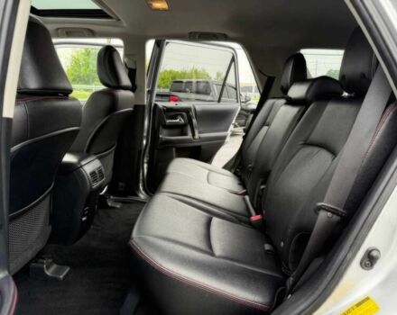 Серый Тойота 4Раннер, объемом двигателя 2 л и пробегом 43 тыс. км за 19500 $, фото 9 на Automoto.ua