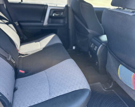 Серый Тойота 4Раннер, объемом двигателя 3.96 л и пробегом 147 тыс. км за 35900 $, фото 32 на Automoto.ua