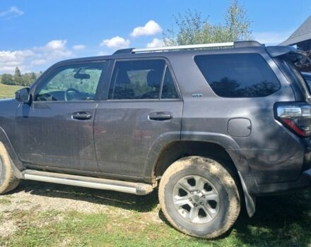 Серый Тойота 4Раннер, объемом двигателя 0 л и пробегом 58 тыс. км за 31000 $, фото 1 на Automoto.ua